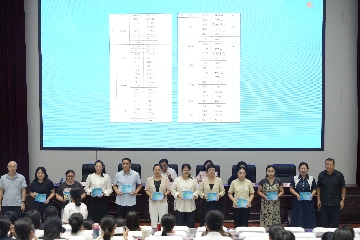 【長田動(dòng)態(tài)】?政企攜手共育家風(fēng) 榜樣引領(lǐng)向陽而行 ——濟(jì)陽區(qū)家庭教育提升工程推進(jìn)會(huì)暨全國道德模范宣講活動(dòng)圓滿舉行